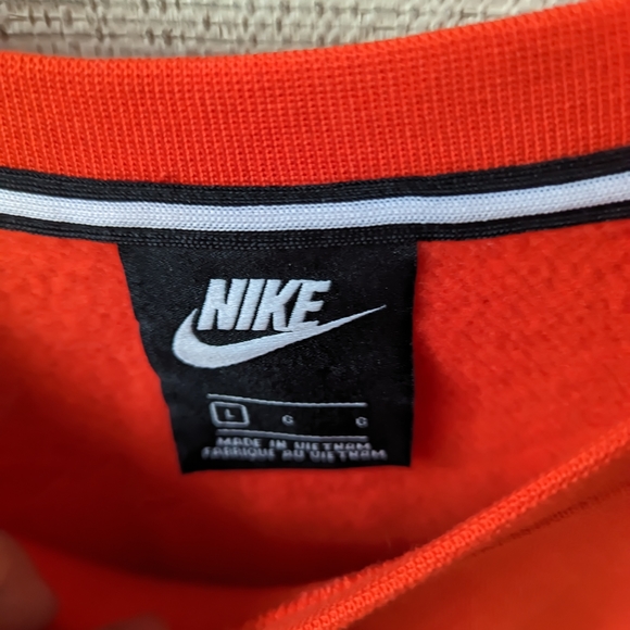 Worn once Nike sweatshirt - Picture 5 of 6